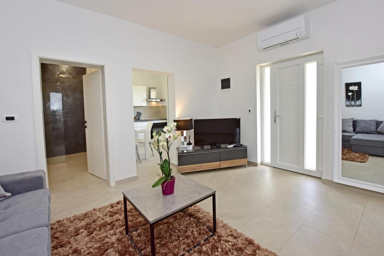 Apartman Melita Porec Bagian luar foto