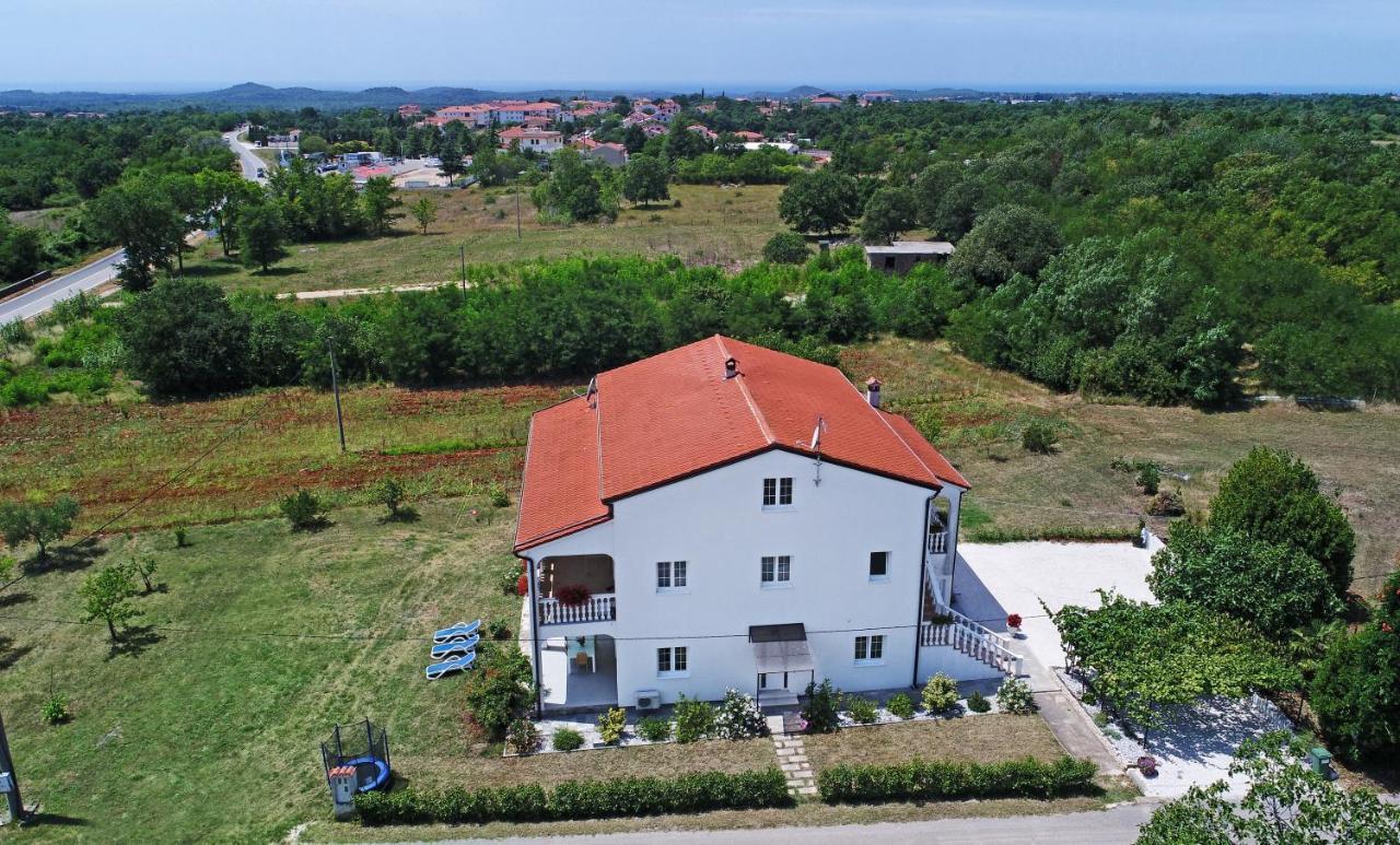Apartman Melita Porec Bagian luar foto